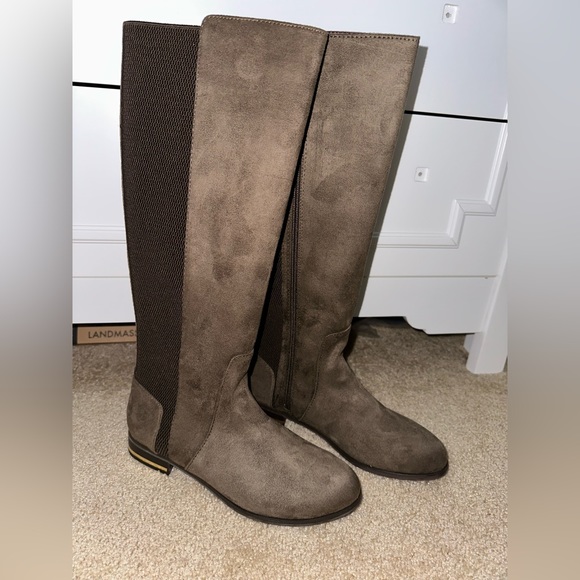 Kensie Tayson size 7 boots in taupe